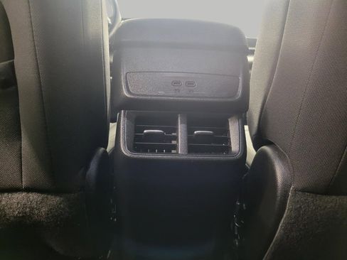 Used 2025 Chevrolet Equinox LT image 23