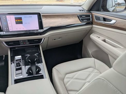 New 2026 Volkswagen Atlas SE FWD image 19
