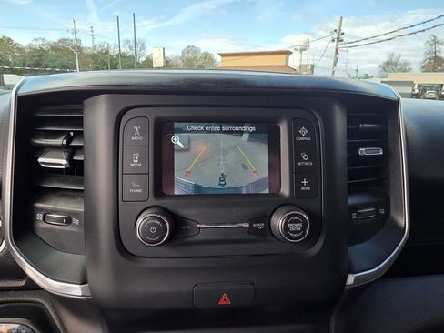 Used 2019 RAM 2500 Big Horn image 17
