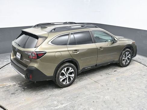 Used 2022 Subaru Outback Limited image 32