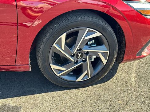 New 2025 Hyundai Elantra Sport image 12
