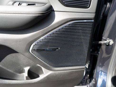 Used 2023 Jeep Grand Cherokee Overland w/ Adv Protech Group III AWD/4WD image 32