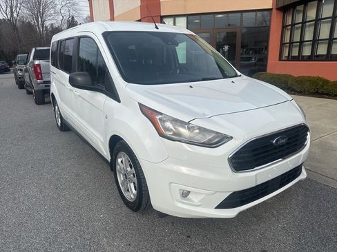 Used 2019 Ford Transit Connect XLT w/ Trailer Tow Package image 9