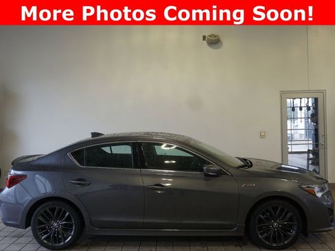 Used 2022 Acura ILX image 2