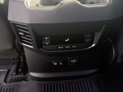 Used 2025 Toyota Sequoia Limited image 41