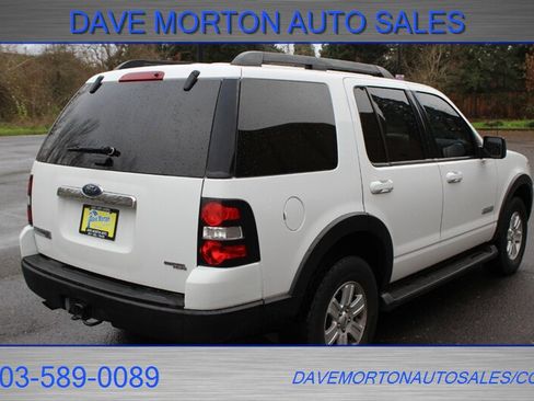 Used 2007 Ford Explorer XLT image 4