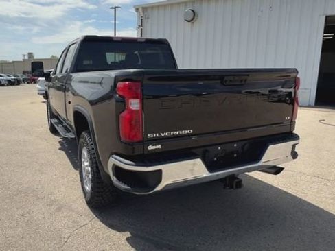 Used 2024 Chevrolet Silverado 2500 LT AWD/4WD image 34