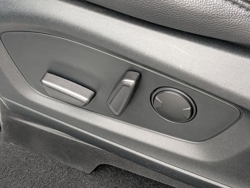 Certified 2021 Ford Explorer Limited w/ Equipment Group 301A image 23