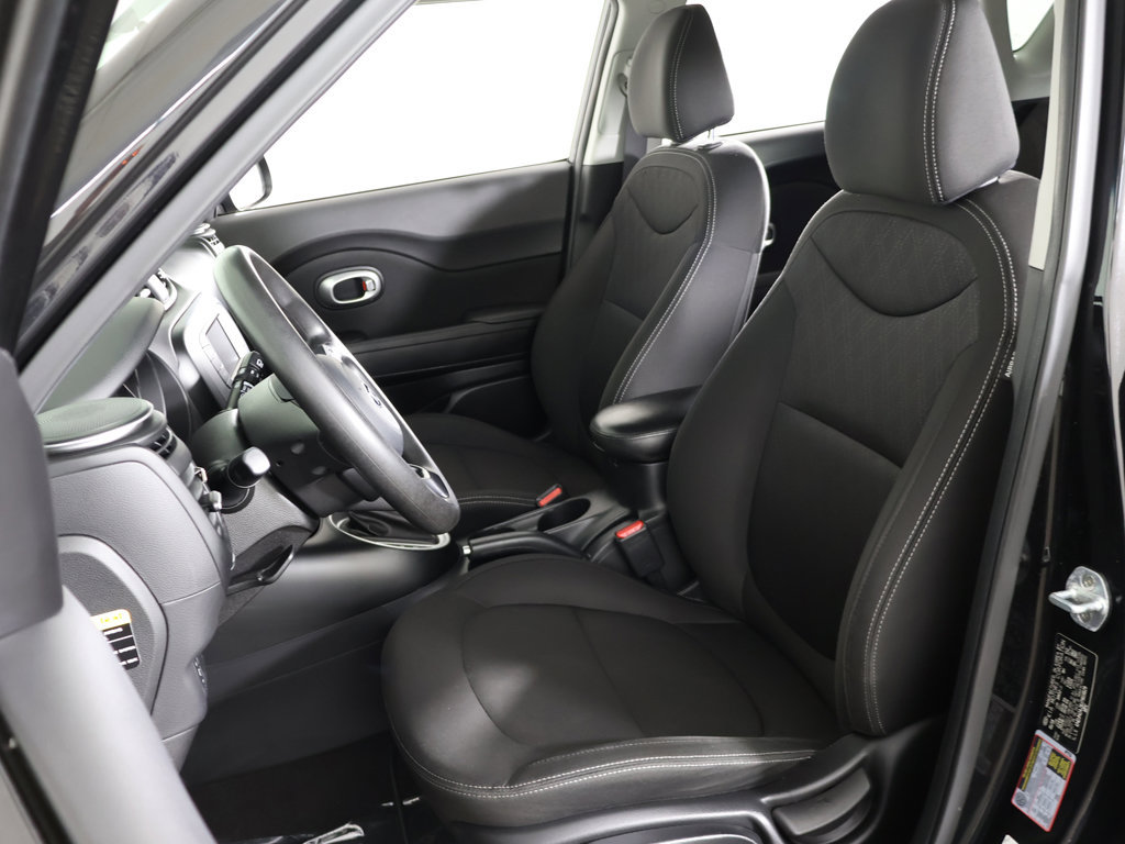 Used 2018 Kia Soul FWD image 25