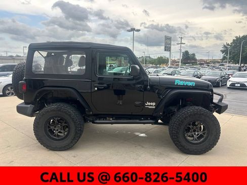 Used 2020 Jeep Wrangler Sport AWD/4WD image 5