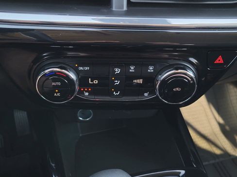 Certified 2024 Chevrolet Trax ACTIV w/ Driver Confidence Package image 25