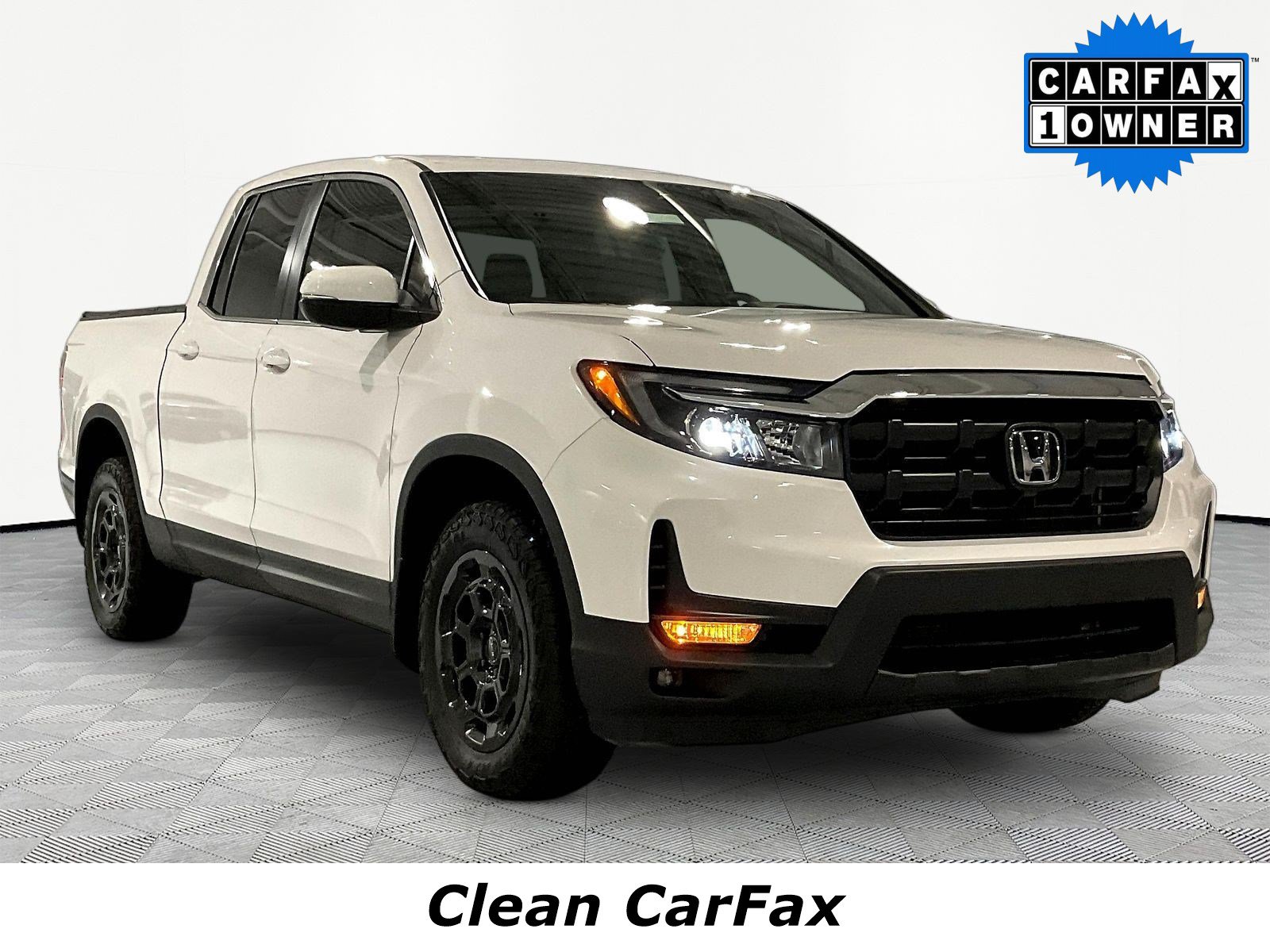 Certified 2025 Honda Ridgeline RTL+ image 3