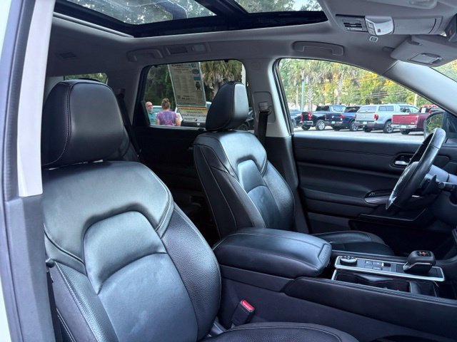 Used 2022 Nissan Pathfinder SL w/ SL Premium Package AWD/4WD image 31