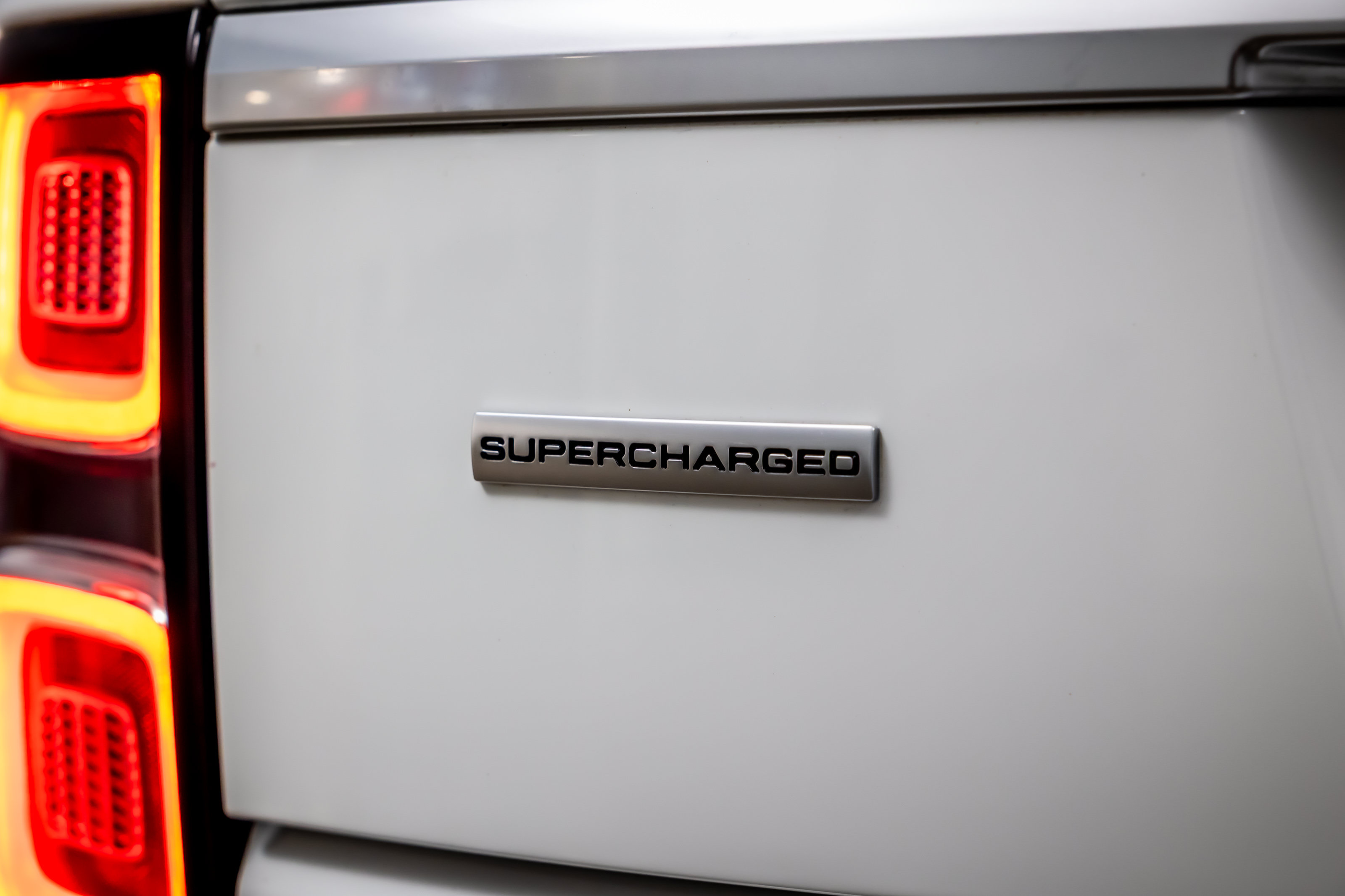 Used 2019 Land Rover Range Rover Supercharged AWD/4WD image 33