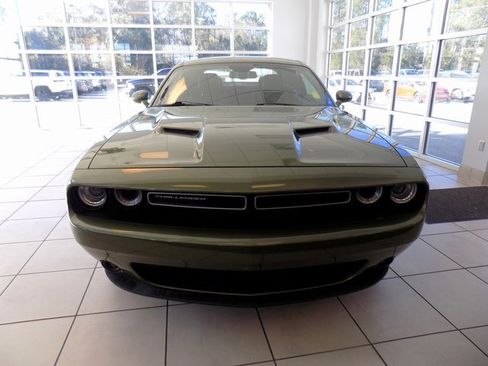 Certified 2021 Dodge Challenger SXT w/ Plus Package image 2
