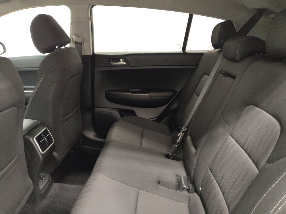 Used 2019 Kia Sportage LX FWD image 18