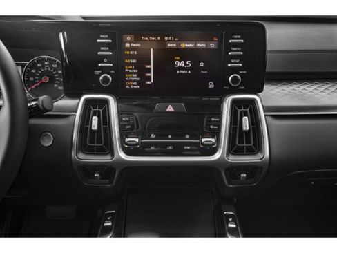 Used 2021 Kia Sorento S w/ Panoramic Sunroof Package FWD image 13