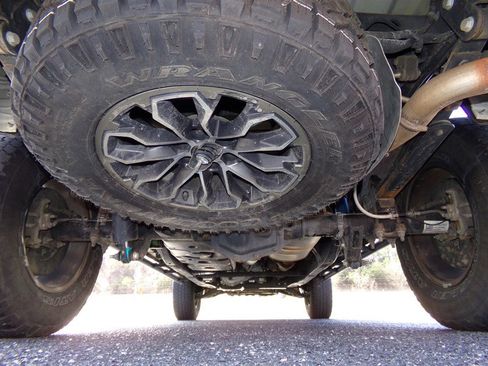 Used 2018 Chevrolet Colorado ZR2 image 27