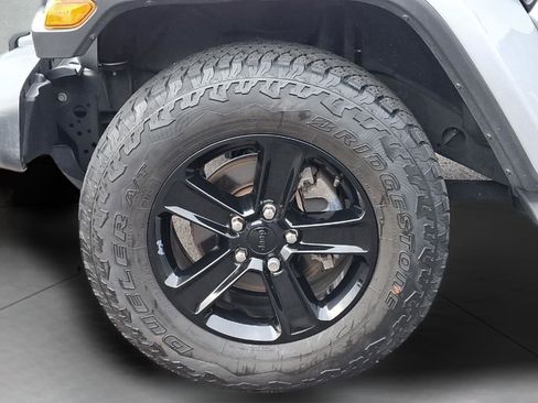 Used 2021 Jeep Wrangler Unlimited Sahara image 11