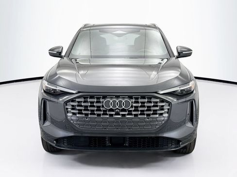 Certified 2025 Audi Q5 Premium Plus w/ Premium Plus AWD/4WD image 3