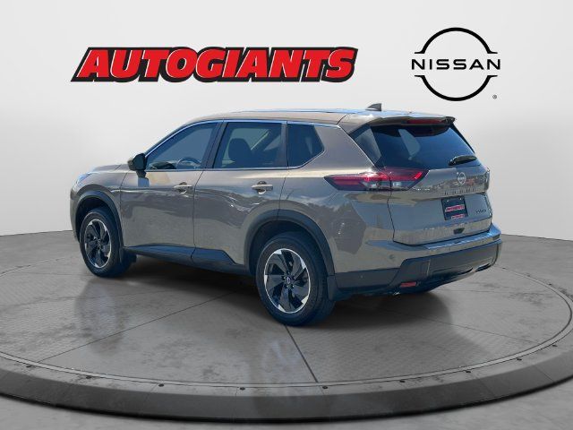 Used 2024 Nissan Rogue SV AWD/4WD image 6
