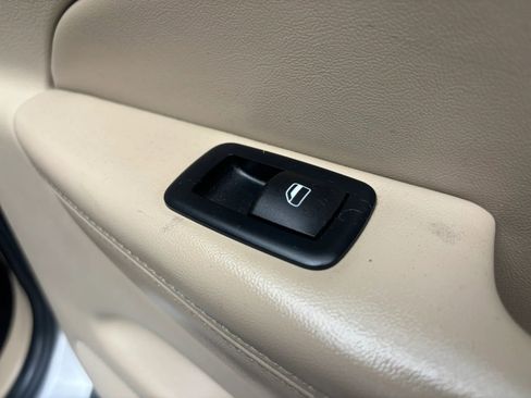 Used 2017 Jeep Grand Cherokee Limited w/ Luxury Group II AWD/4WD image 60