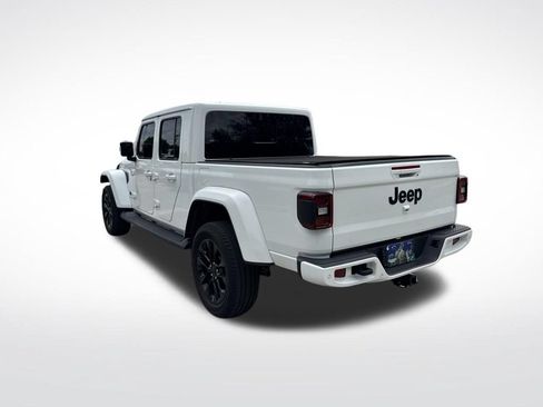 Used 2023 Jeep Gladiator Overland AWD/4WD image 6