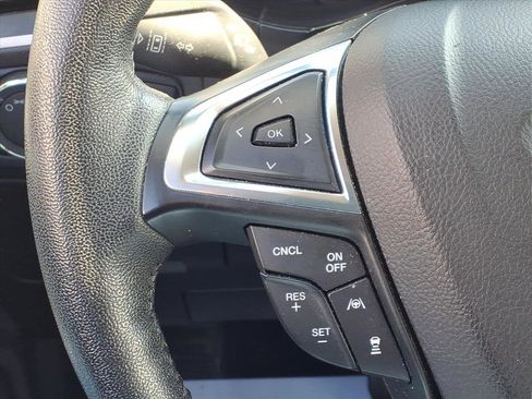 Used 2022 Ford Edge SEL image 29