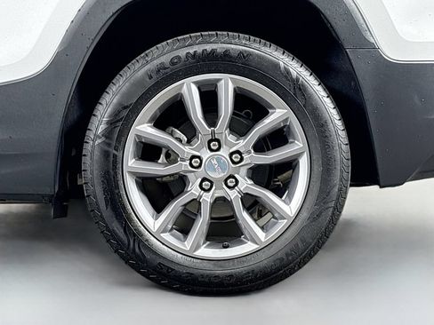 Certified 2022 GMC Terrain SLT AWD/4WD image 34