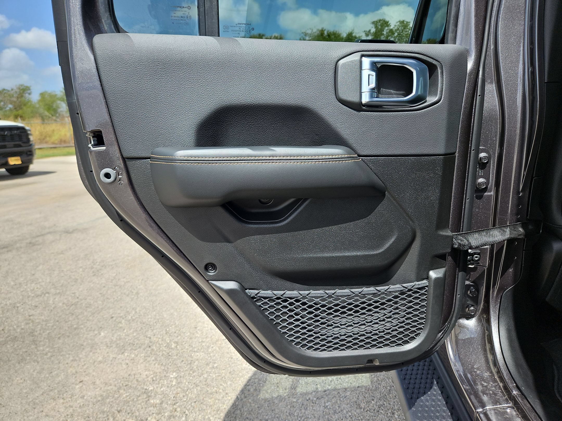 New 2027 Jeep Wrangler Unlimited Sahara AWD/4WD image 13