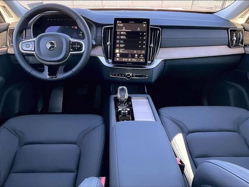 New 2026 Volvo XC90 T8 Core AWD/4WD image 7