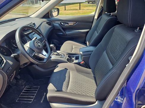 Used 2019 Nissan Rogue SV w/ Sun & Sound Touring Package AWD/4WD image 12