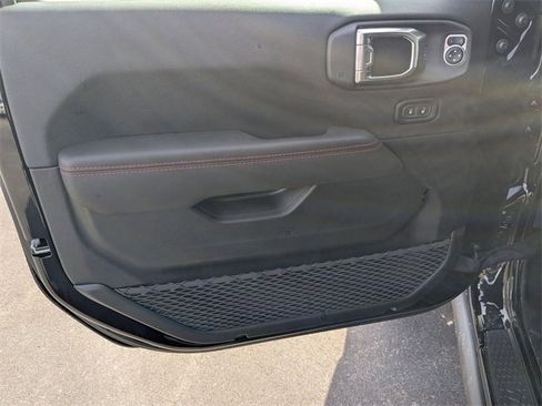 New 2026 Jeep Wrangler Unlimited Rubicon image 9