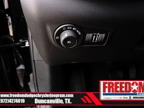 New 2026 Jeep Compass Latitude image 27