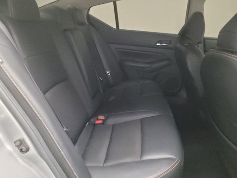 Used 2022 Nissan Altima 2.5 SR FWD image 19