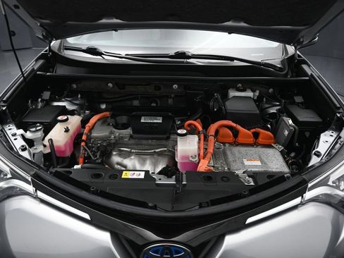 Used 2018 Toyota RAV4 Limited AWD/4WD image 51