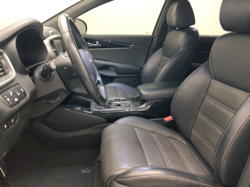 Used 2019 Kia Sorento SX FWD image 17