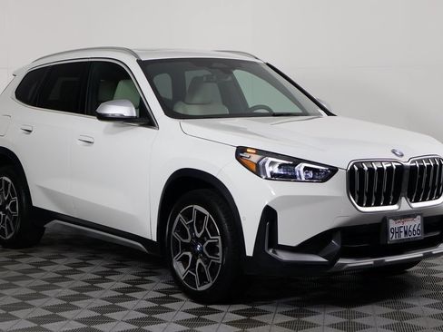 Certified 2023 BMW X1 xDrive28i w/ Convenience Package AWD/4WD image 3