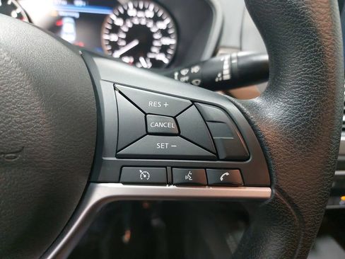 Used 2023 Nissan Altima 2.5 SV image 17