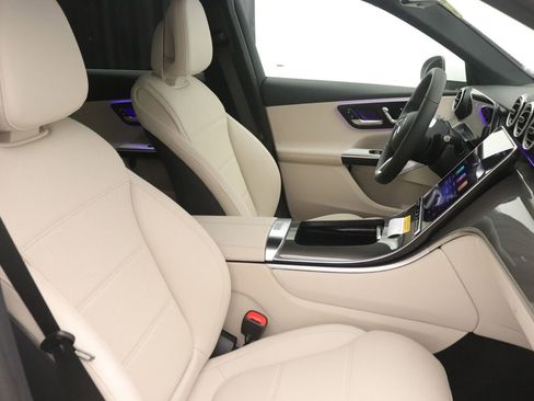 New 2026 Mercedes-Benz GLC 300 image 9