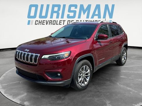 Used 2019 Jeep Cherokee Latitude Plus AWD/4WD image 2
