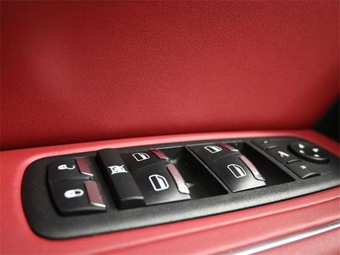 Used 2022 Maserati Levante Modena image 32