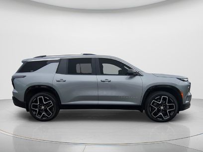 Used 2025 Chevrolet Traverse High Country