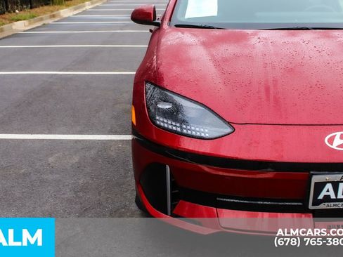 Used 2024 Hyundai Ioniq 6 SE image 12