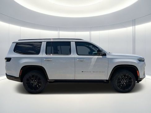 New 2026 Jeep Grand Wagoneer Limited AWD/4WD image 3