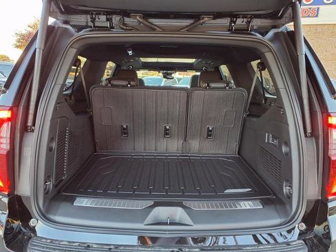 New 2026 GMC Yukon XL AT4 w/ AT4 Premium Package image 23