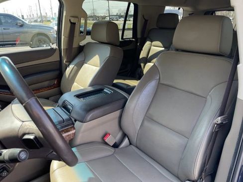 Used 2017 Chevrolet Tahoe Premier image 2