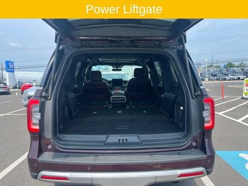 Used 2024 Ford Expedition Limited AWD/4WD image 6