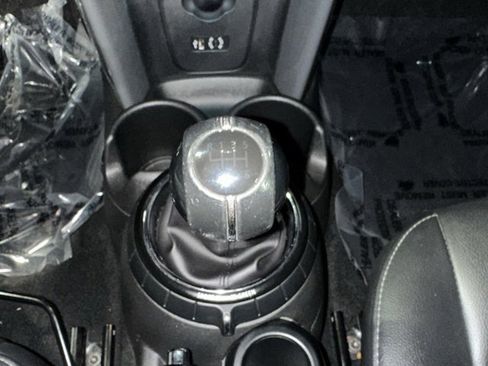 Used 2015 MINI Cooper 2-Door Hardtop image 30