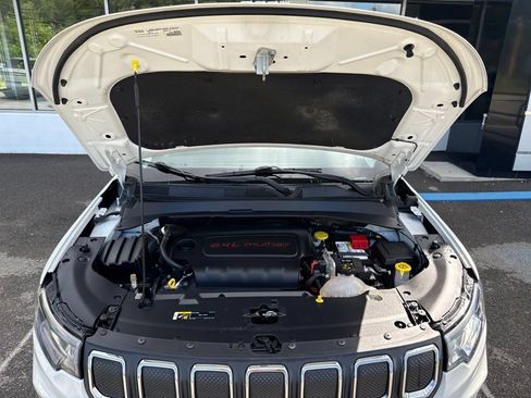 Used 2022 Jeep Compass Latitude w/ Convenience Group AWD/4WD image 36